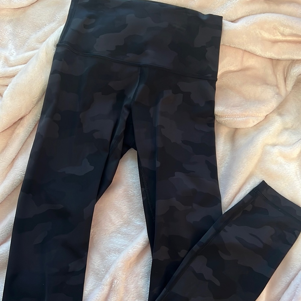 Camo lulu lemon leggings